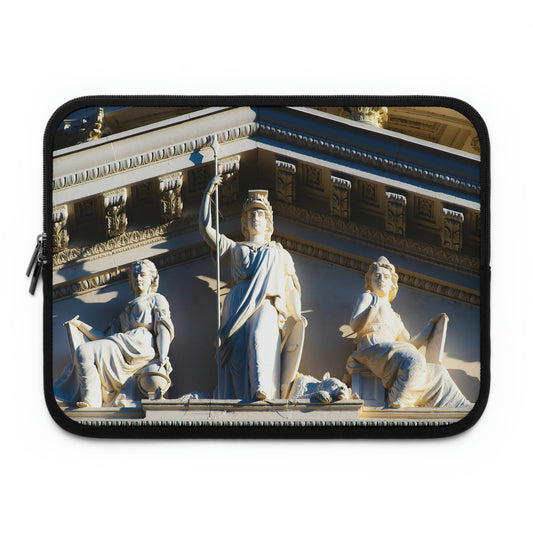 Minerva Laptop Sleeve