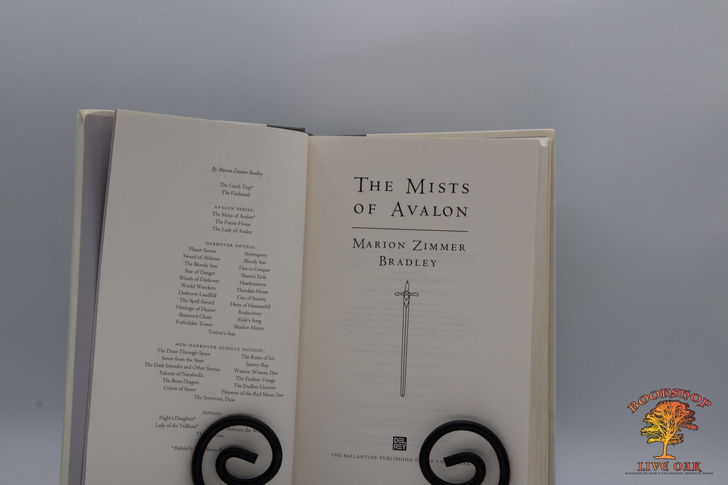 The Mists of Avalon; Marion Zimmer Bradley